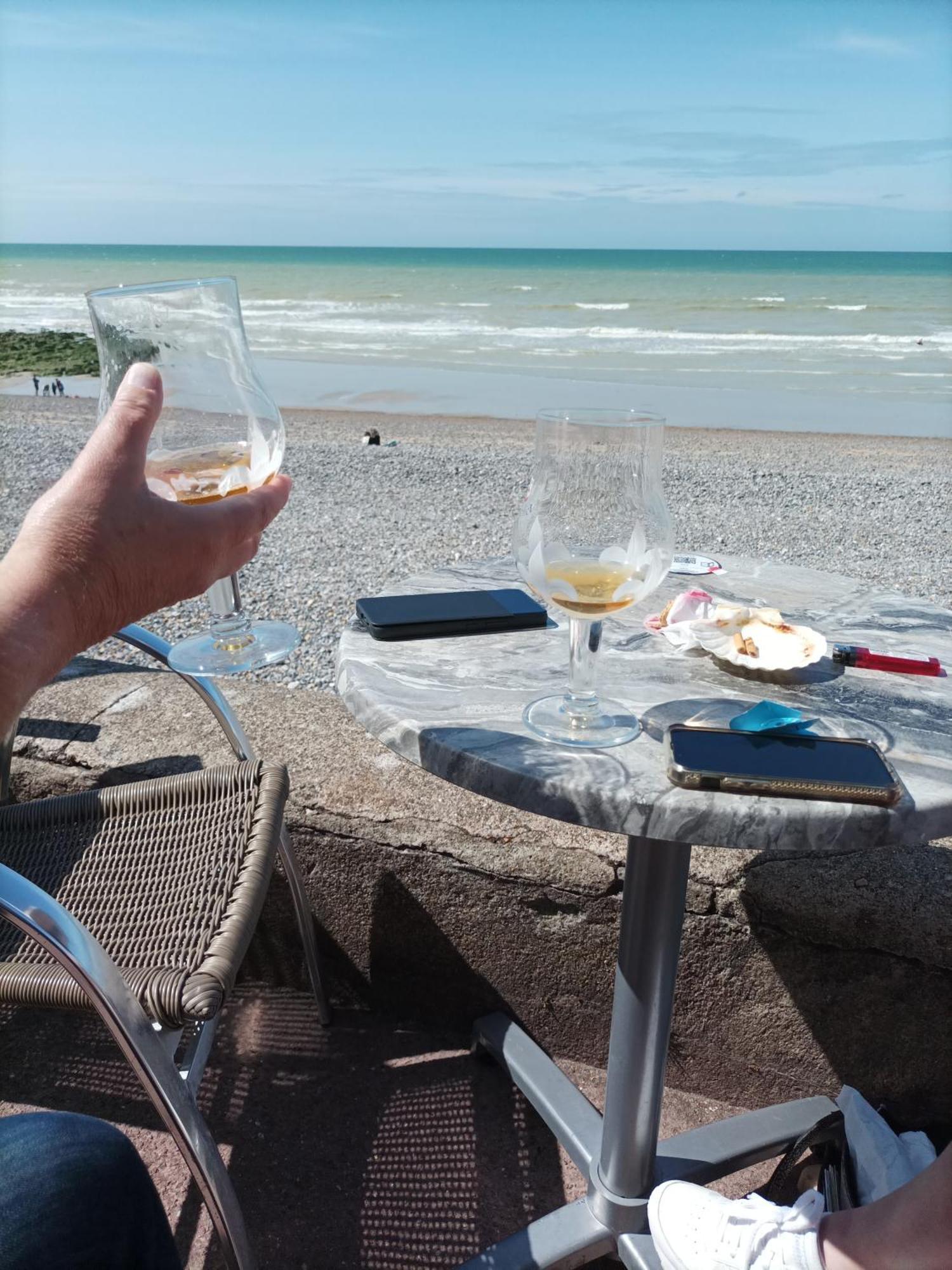 Apartamento Pres Des Etoiles Dieppe Exterior foto